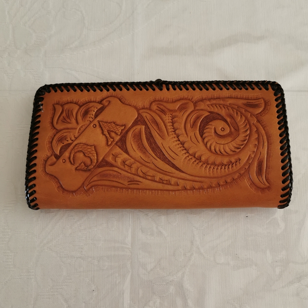 Vintage Tan Tooled Leather  Kiss Lock Wallet